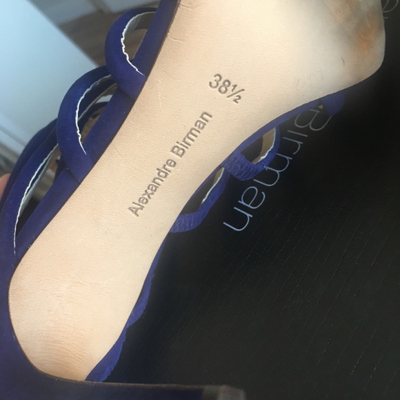 Heels - Picture 4 of 6